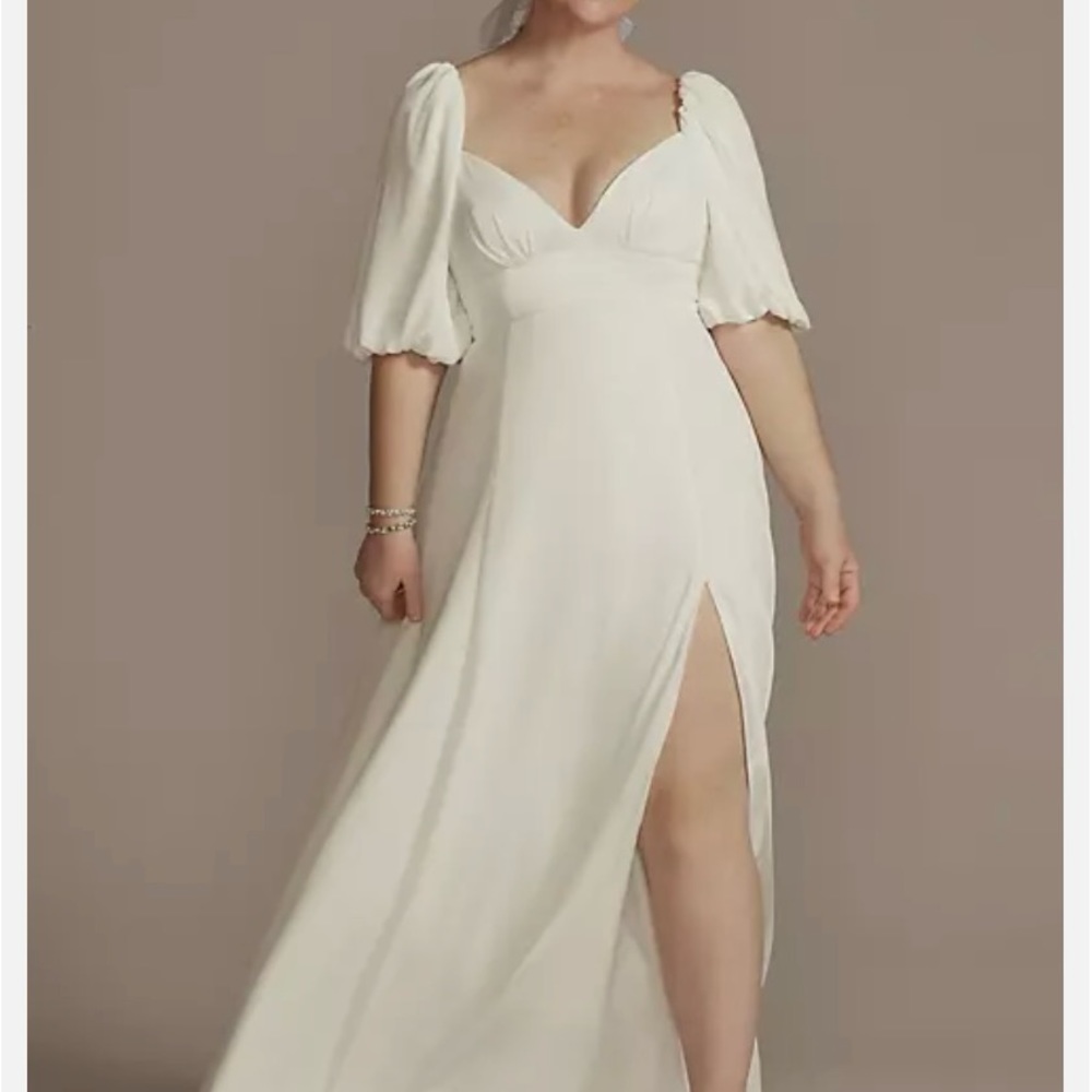 David’s bridal bubble sleeve georgette v-neck wedding dress NWT